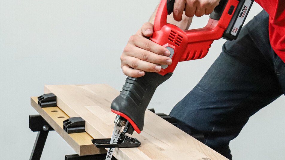 Ferrex cordless reciprocating best sale saw