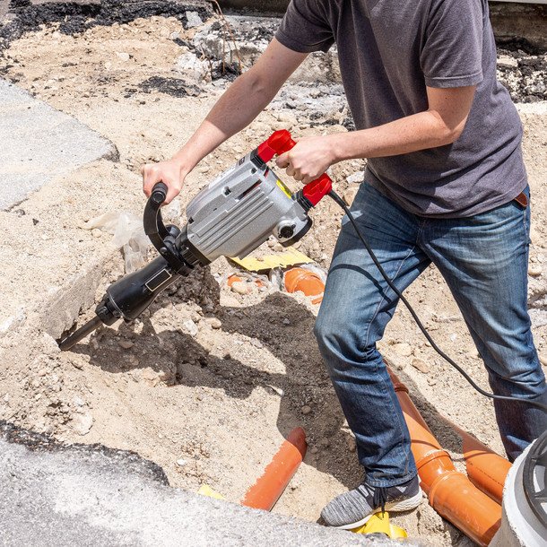1700 W Demolition hammer
